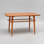 976 9215 COFFEE TABLE